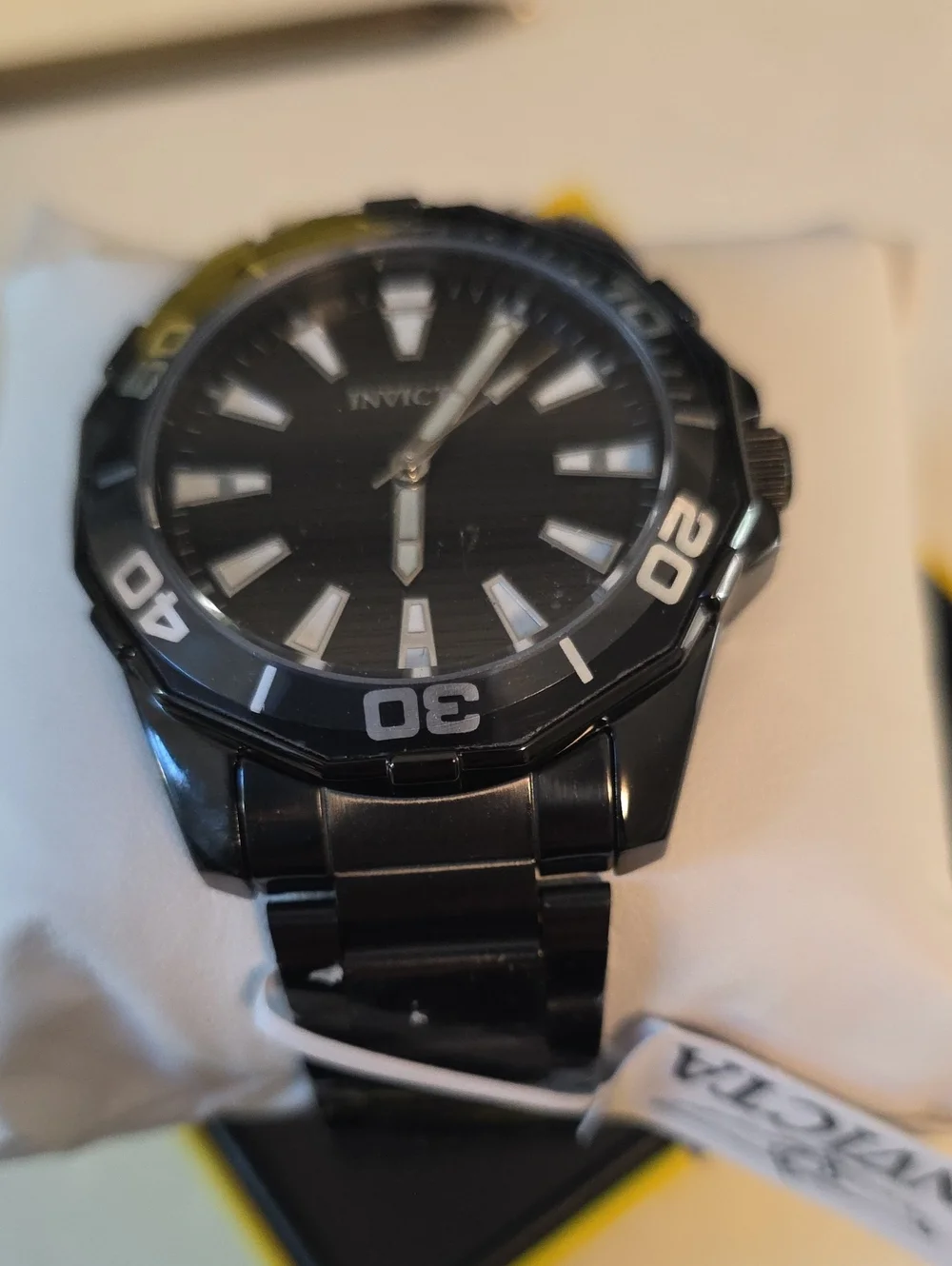 523. Invicta Pro Diver Model 79016 Men's Watch 46mm